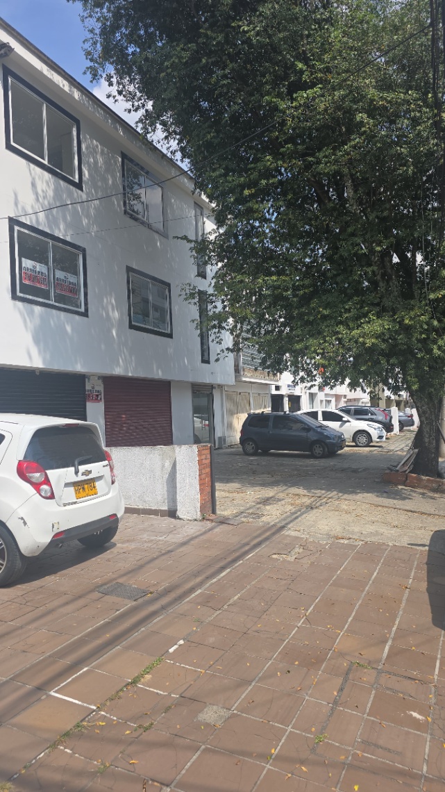 Cl. 23 Nte., San Vicente, Cali, Valle del Cauca, Colombia 5